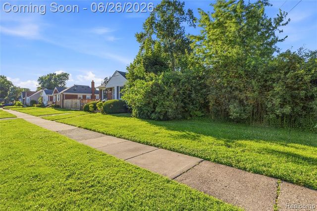 853 Wordsworth Street, Ferndale, MI 48220