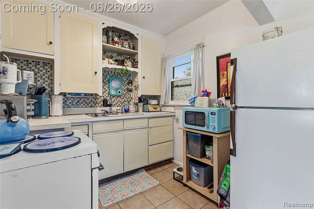 853 Wordsworth Street, Ferndale, MI 48220