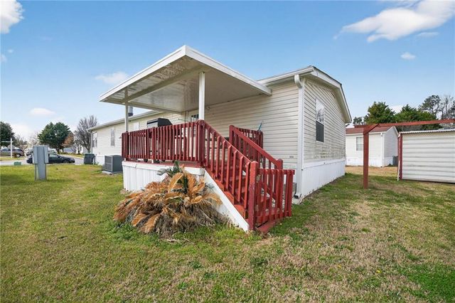 915 Bel Air Boulevard, Hampton, GA 30228