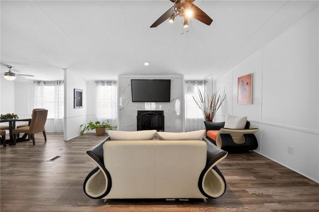 915 Bel Air Boulevard, Hampton, GA 30228