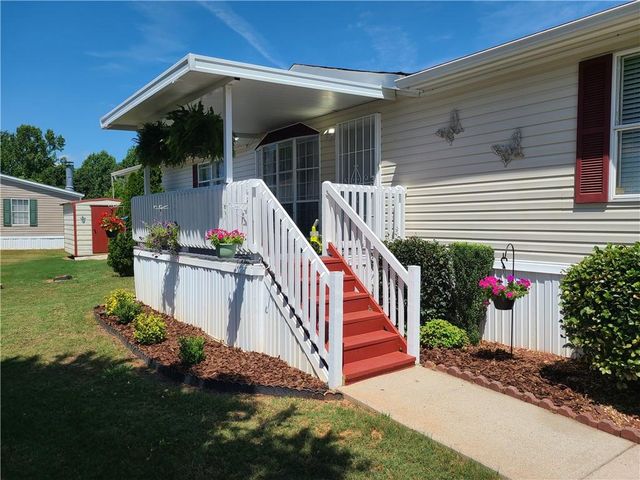 915 Bel Air Boulevard, Hampton, GA 30228