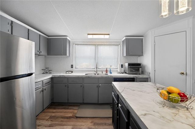 915 Bel Air Boulevard, Hampton, GA 30228