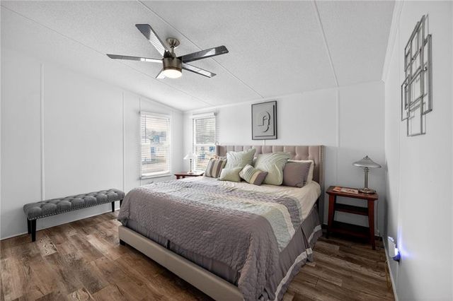 915 Bel Air Boulevard, Hampton, GA 30228