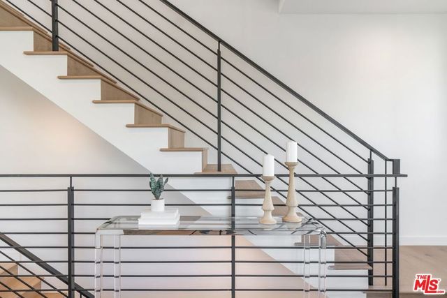 857 N Detroit Street, Los Angeles, CA 90046