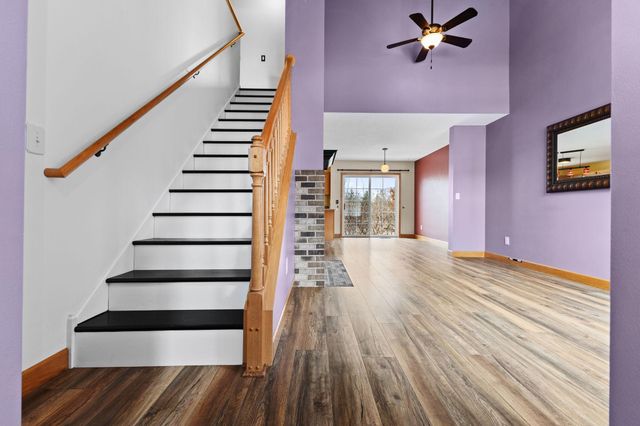 420 Monk Court, Chanhassen, MN 55317