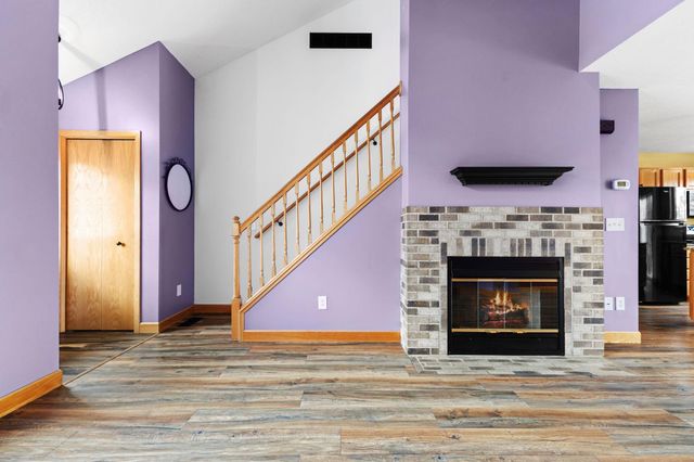 420 Monk Court, Chanhassen, MN 55317