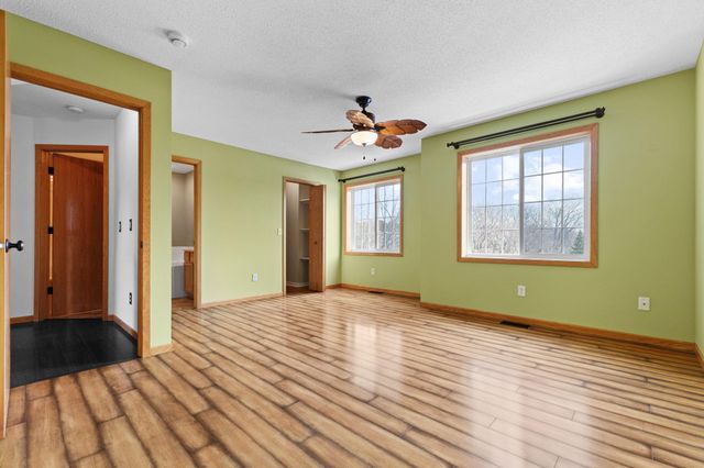 420 Monk Court, Chanhassen, MN 55317