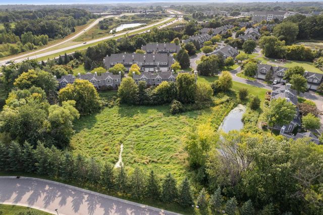 420 Monk Court, Chanhassen, MN 55317