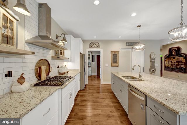 11383 LUCKY HILL RD, Bealeton, VA 22712