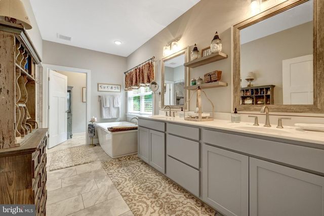11383 LUCKY HILL RD, Bealeton, VA 22712
