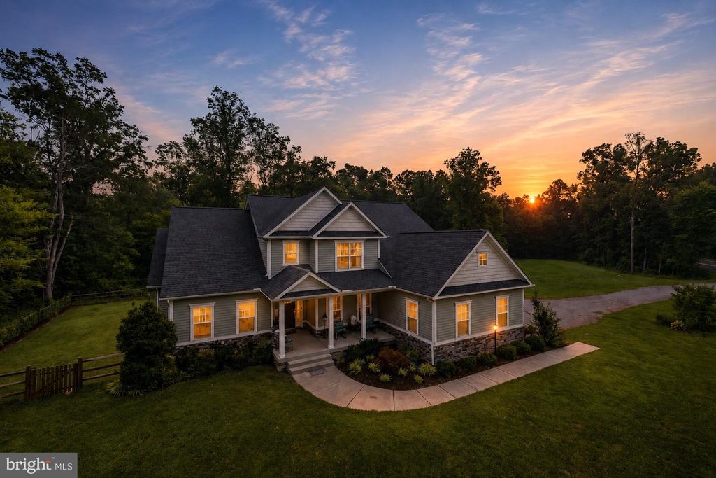 11383 LUCKY HILL RD, Bealeton, VA 22712