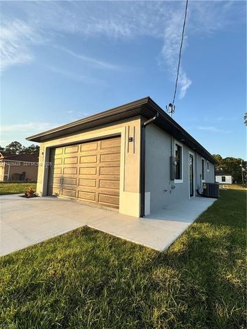 3414 4th ST SW, Lehigh Acres, FL 33976