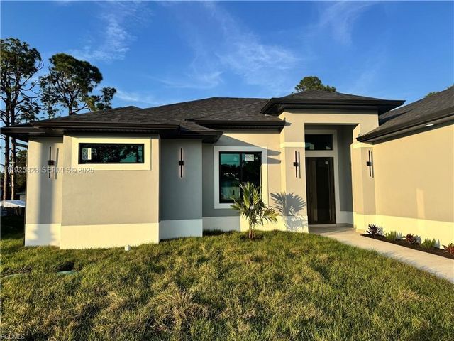 3414 4th ST SW, Lehigh Acres, FL 33976