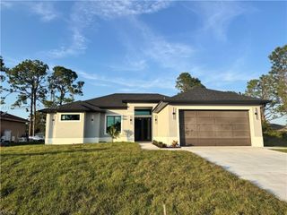 3414 4th ST SW, Lehigh Acres, FL 33976