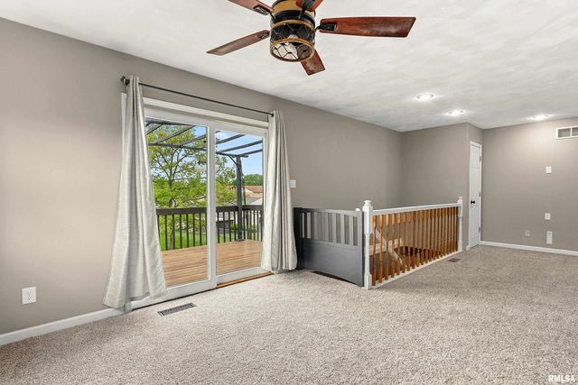 1415 N PARKWAY Drive, Pekin, IL 61554