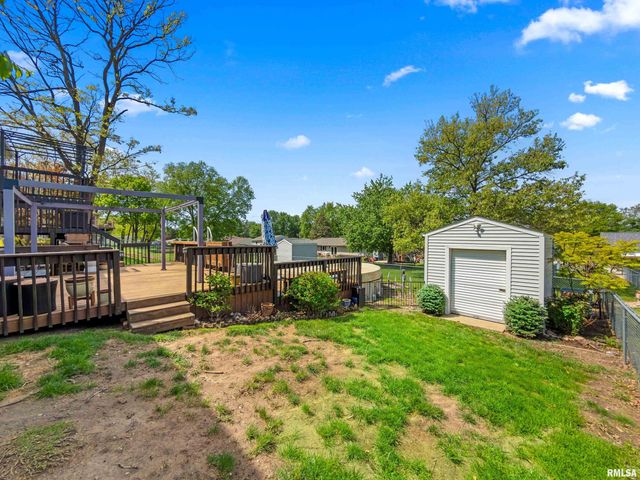 1415 N PARKWAY Drive, Pekin, IL 61554