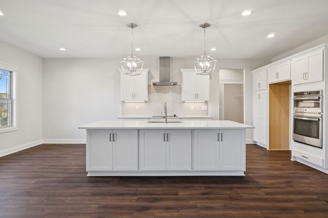 2895 Cooper Creek Rd, Woodlawn, TN 37191