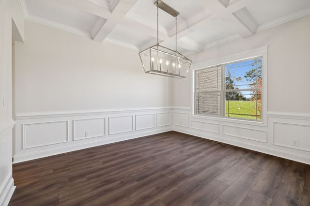 2895 Cooper Creek Rd, Woodlawn, TN 37191