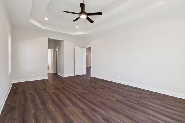 2895 Cooper Creek Rd, Woodlawn, TN 37191