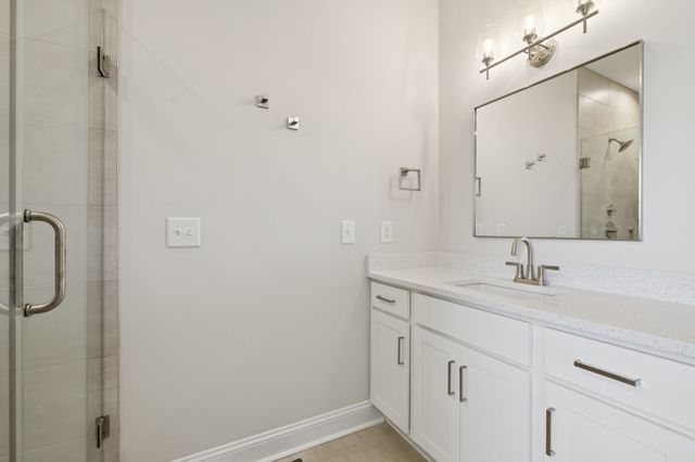 2895 Cooper Creek Rd, Woodlawn, TN 37191