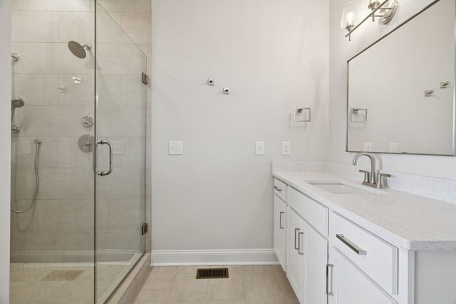 2895 Cooper Creek Rd, Woodlawn, TN 37191