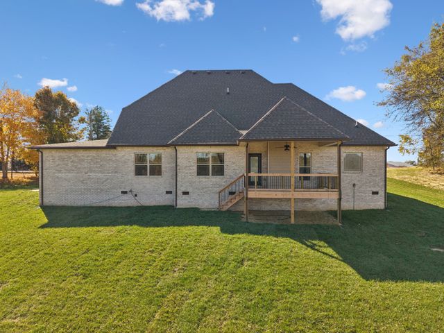 2895 Cooper Creek Rd, Woodlawn, TN 37191