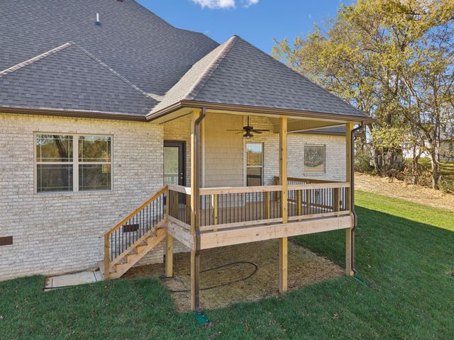 2895 Cooper Creek Rd, Woodlawn, TN 37191