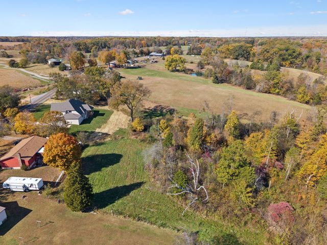 2895 Cooper Creek Rd, Woodlawn, TN 37191