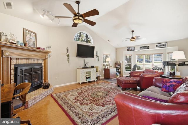 733 WHALERS COVE CT, Galloway, NJ 08205