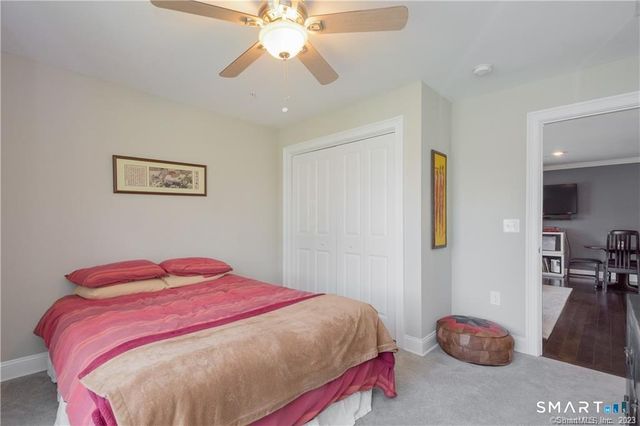 2 Bishop Road 201, West Hartford, CT 06119