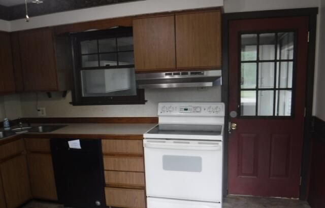 218 Amos Avenue, Portage City, MI 49002