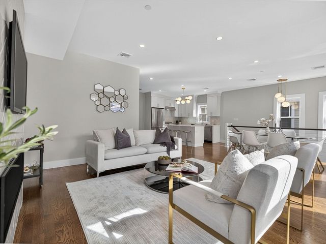 16 Mcbride St, Boston, MA 02130