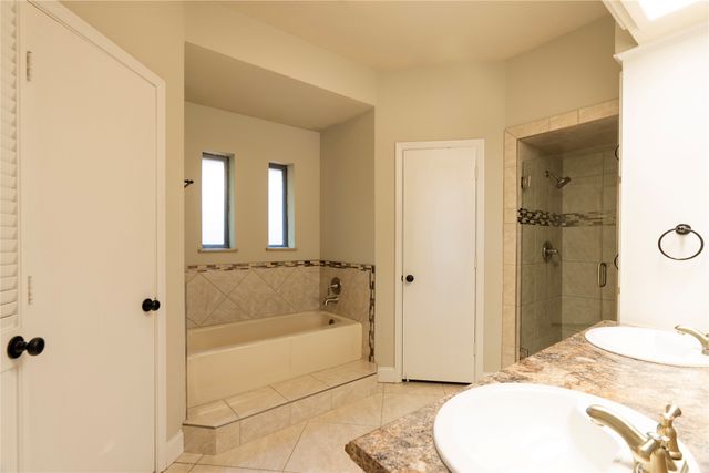 2617 Nantucket Court, Bedford, TX 76022