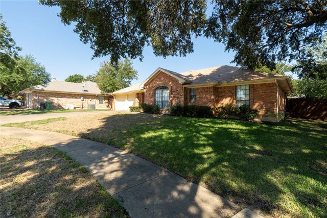 2617 Nantucket Court, Bedford, TX 76022