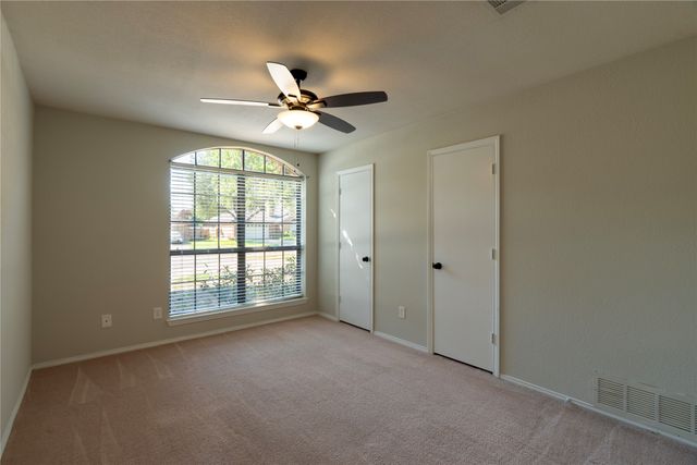 2617 Nantucket Court, Bedford, TX 76022