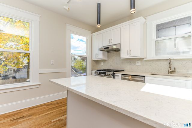 27 Hubinger Street 2, New Haven, CT 06511