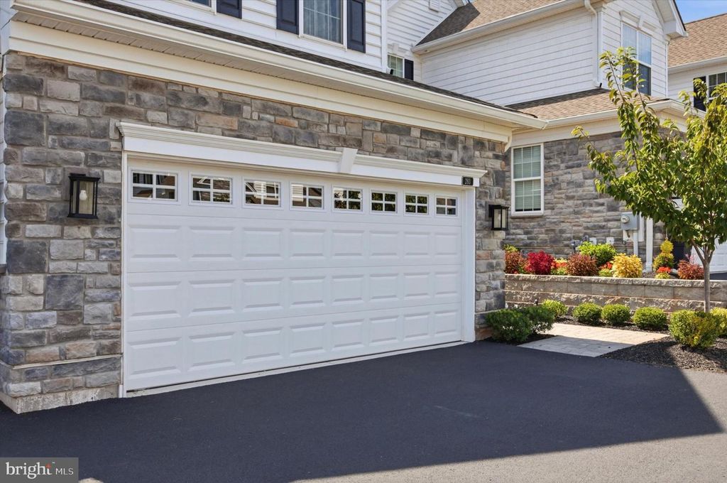283 HOPEWELL DR, COLLEGEVILLE, PA 19426 — photo 3