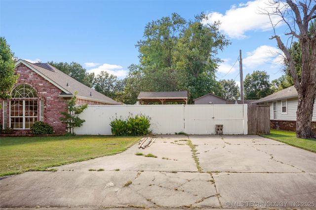 312 Roosevelt Avenue, Wagoner, OK 74467