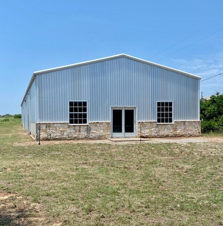 1950 Mambrino Highway, Granbury, TX 76048
