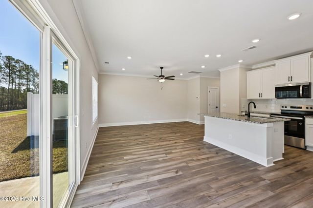107 Commons View Drive, Hampstead, NC 28443