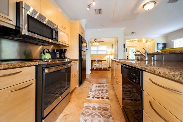 1734 NW 8th Avenue, Fort Lauderdale, FL 33311