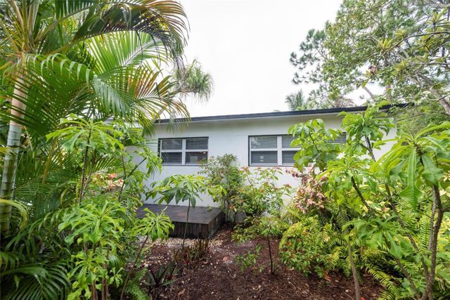 1734 NW 8th Avenue, Fort Lauderdale, FL 33311