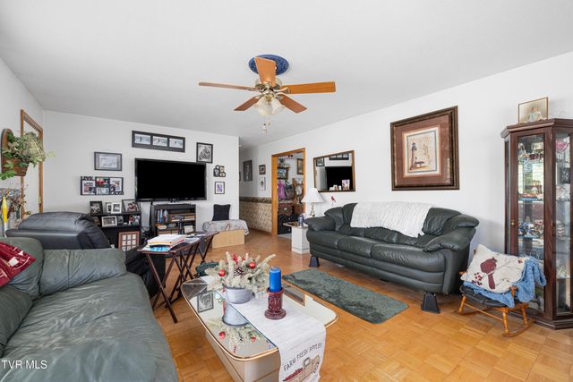 1330 Baldridge Drive, Johnson City, TN 37604
