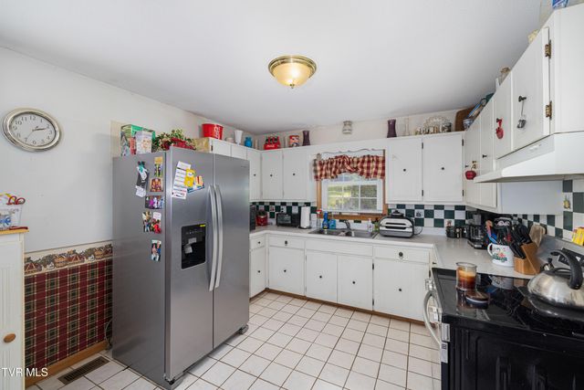 1330 Baldridge Drive, Johnson City, TN 37604