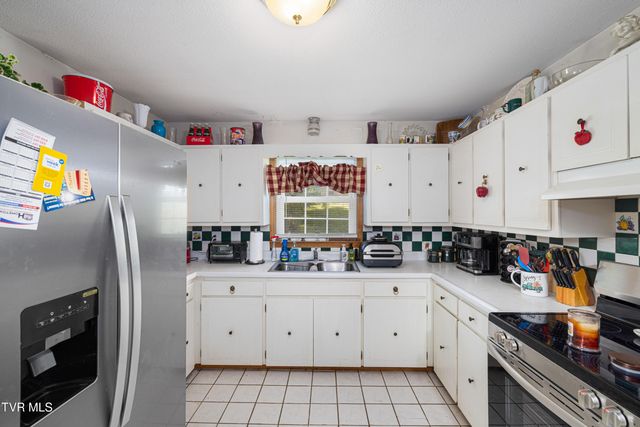 1330 Baldridge Drive, Johnson City, TN 37604