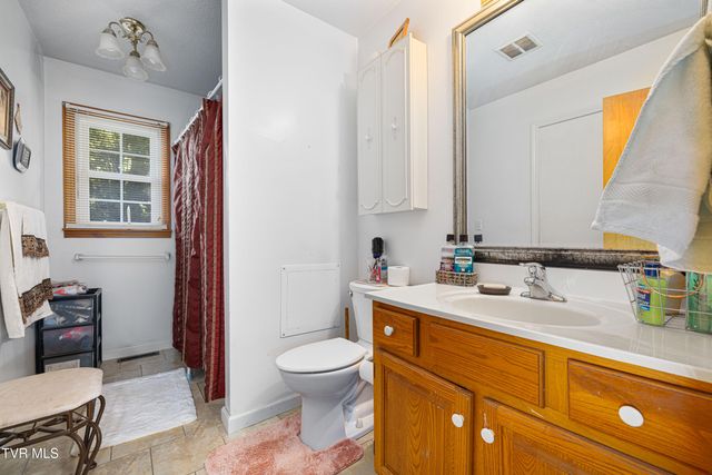 1330 Baldridge Drive, Johnson City, TN 37604