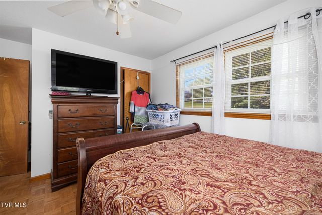 1330 Baldridge Drive, Johnson City, TN 37604