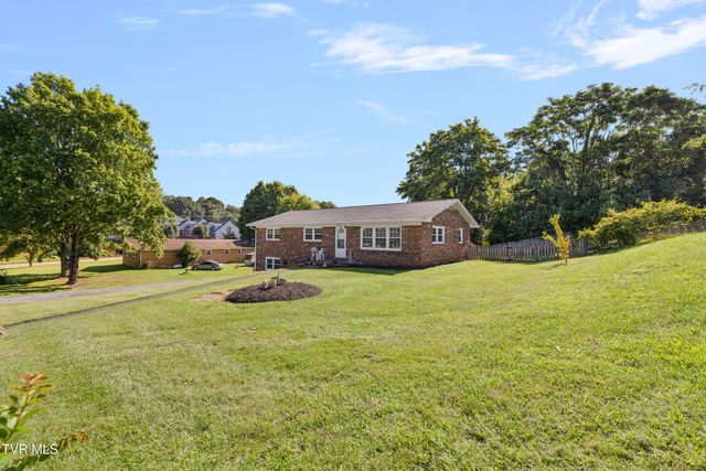 1330 Baldridge Drive, Johnson City, TN 37604