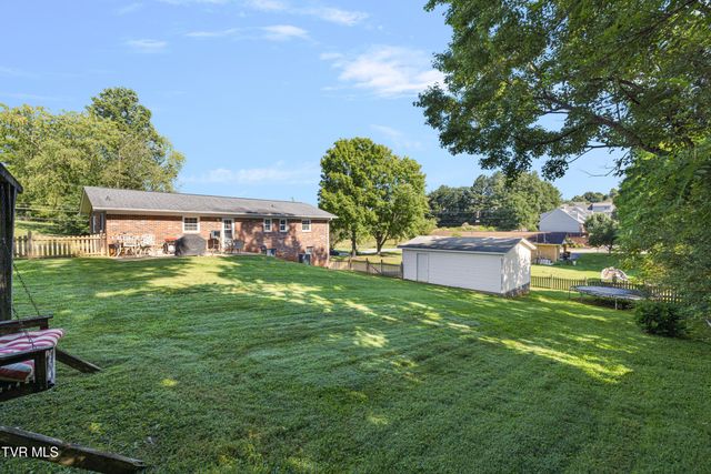 1330 Baldridge Drive, Johnson City, TN 37604