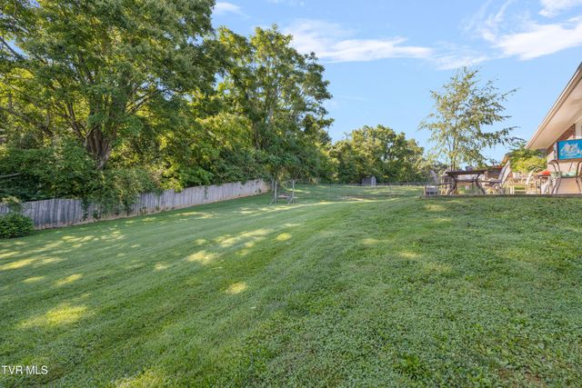 1330 Baldridge Drive, Johnson City, TN 37604